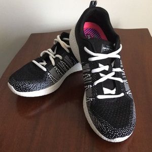 Sketchers athletic 👟 shoes, new, clean